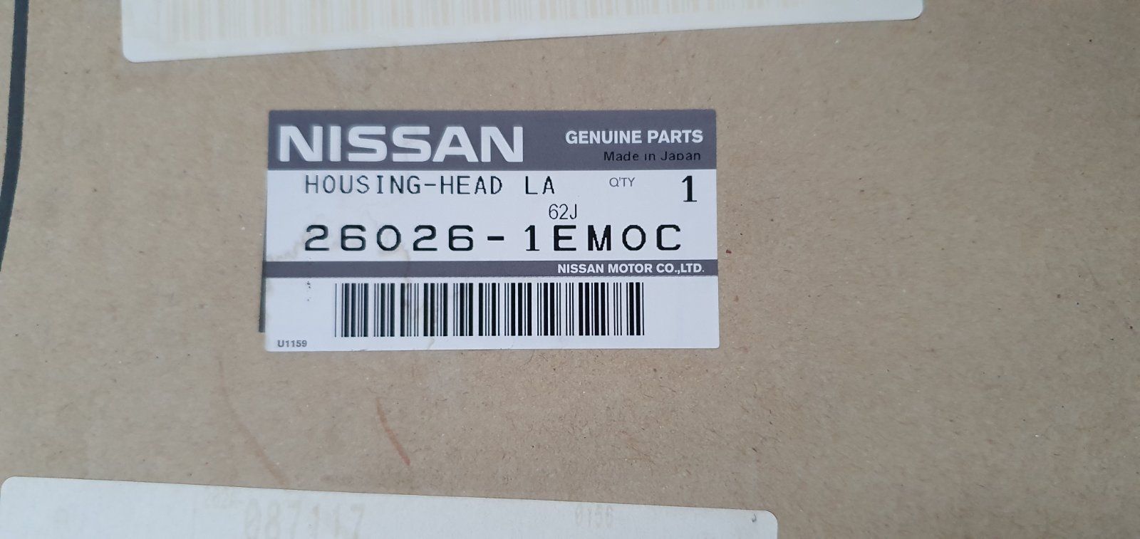 Genuine Nissan 370z xenon bulbs headlight