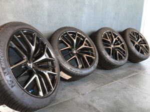 ORIGINAL NISSAN GT-R R35 WINTER WHEELS 20 INCHES