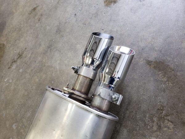 Roush Axel Back w/ Magnaflow resonated x-pipe
