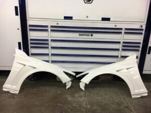 RS50 Q50 Vented Fenders 