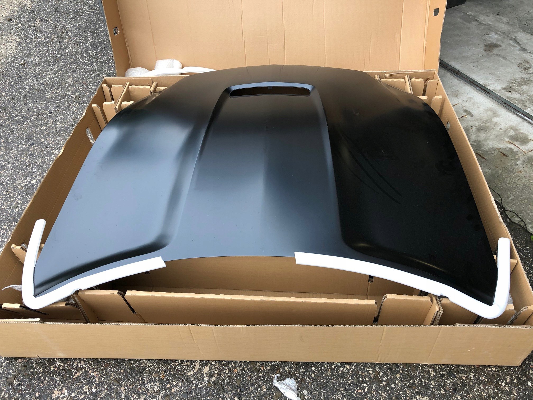 GENUINE FORD HOOD KIT GT350