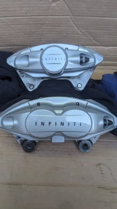 Q50/ Q60 Calipers infiniti "AKEBONO" set