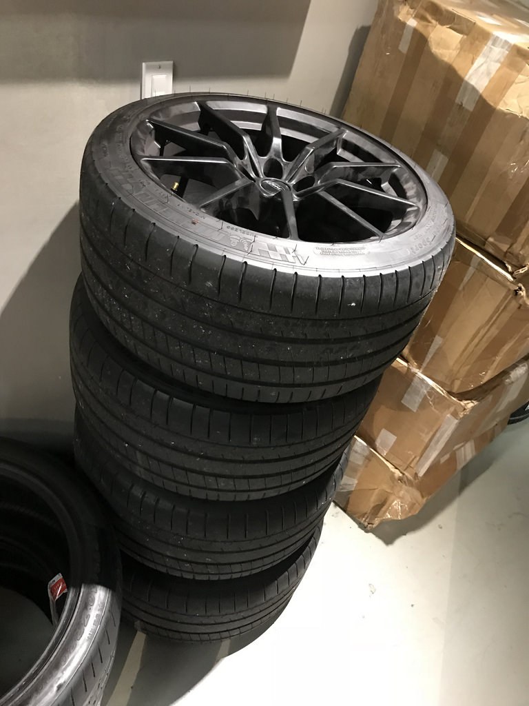 OEM GT350 Wheels/Tires