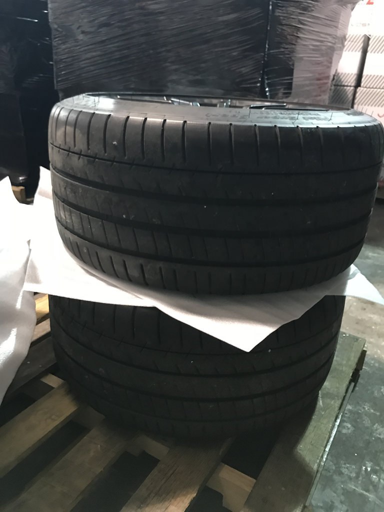 OEM GT350 Wheels/Tires