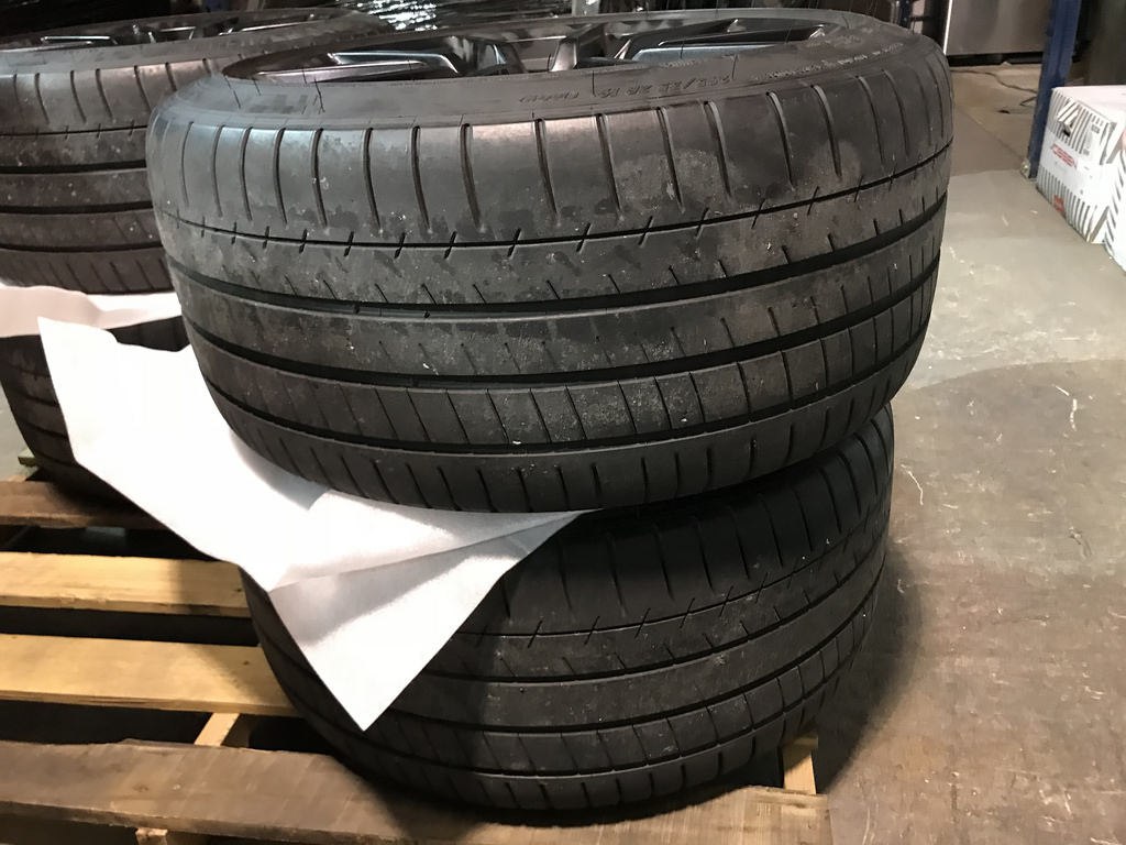 OEM GT350 Wheels/Tires