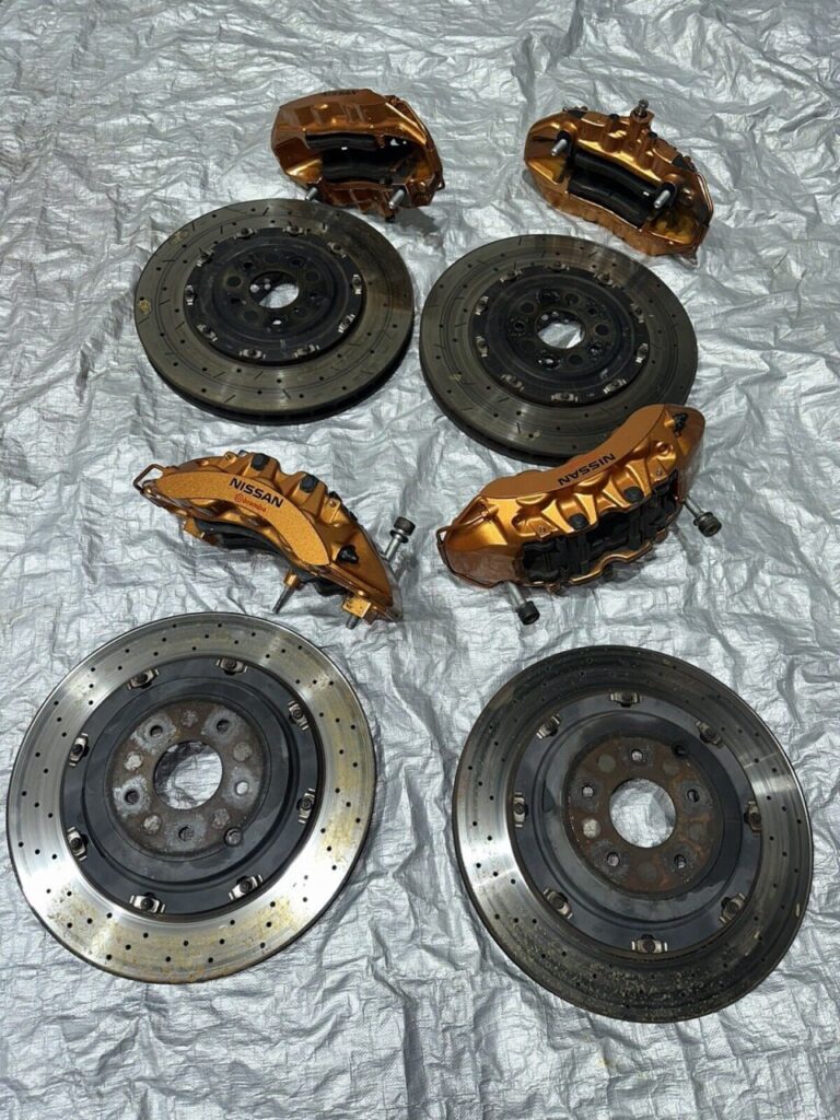 Nissan R35 Gt-R Front & Rear Brembo Brake Kit Eba 09+ Nissan R35 Gt-R Front & Rear Brembo Brake Kit Eba 09+