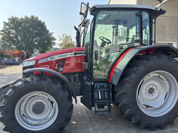 New Farm tractor Massey Ferguson 5712M 4WD
