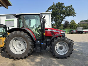 New Farm tractor Massey Ferguson 5712M 4WD
